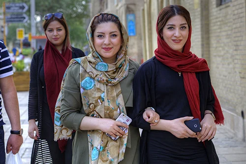 تصویر ۸ مرتبط با موانع مشارکت سیاسی زنان در جمهوری اسلامی